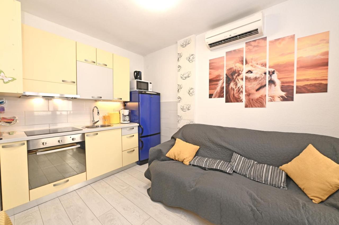 Apartman Blaz Διαμέρισμα Πόρετς Εξωτερικό φωτογραφία