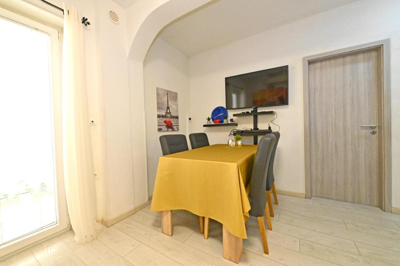 Apartman Blaz Διαμέρισμα Πόρετς Εξωτερικό φωτογραφία